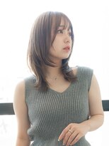 グレージュ/ミディアムレイヤー/20代30代大人かわいい