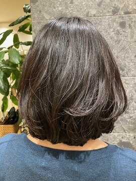 テラスアヴェダ 福岡パルコ店(Terrace AVEDA) アヴェダカラーとパーマで女性らしい柔らかいスタイル