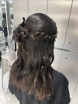 【新宿駅/新宿三丁目/ヘアセット/ハーフアップ/お団子】