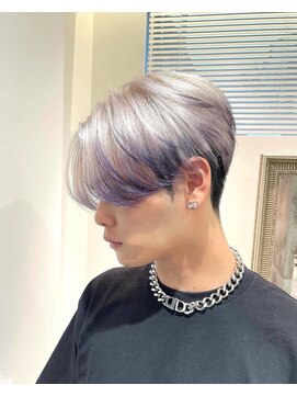 グランシャス(Grancious) センターパートハイトーンエンドカラー