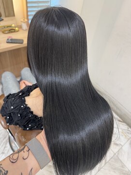 アテナ(ATENA) 髪質改善縮毛矯正で乾かすだけでまとまる艶髪【中嶋翔也】