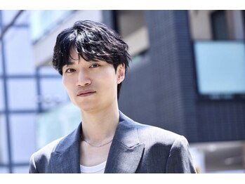 ブルニール 中崎町(BLEUNIR)の写真/トレンド感×周りと差がつくstyle提案。ツイストスパイラル~フェザーパーマまで◎【大阪/中崎町】