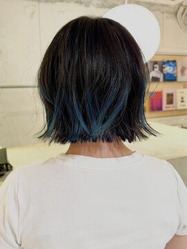 ルーム(Loom.) 毛先ハイライト デザインカラー 切りっぱなしボブ エンドカラー