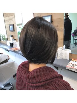 アオゾラヘアーナ ミキザカ アンド パレード(AOZORA HAIR namikizaka＆parade) 大人クールボブ☆