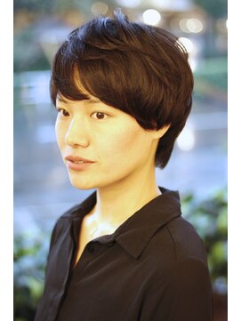 ツネ ヘアアンドヘッドスパ(TsuNE hair&head spa) 【TsuNE】大人ナチュラル耳掛けショート