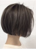 切りっぱなしクールボブ10代20代30代40代前下りボブグレージュ