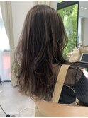 くびれミディアム×ハイライトカラー　イメチェンスタイル