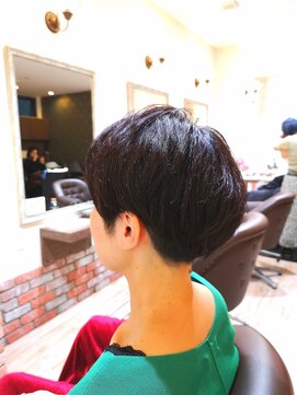 ルシードスタイル クリザンテーム レディース刈り上げショート