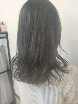 アンドヘアー(AND HAIR) グレー系カラー