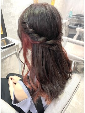 アールプラスヘアサロン(ar+ hair salon) ピンクインナーカラー×ハーフアップ