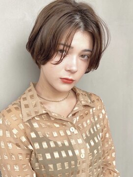 リンネテラス(Lin'ne terrace) 前髪なしセンターパートの小顔女の子×ことりベージュ