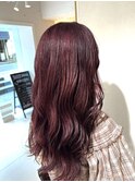 チェリーレッド×巻き髪スタイル