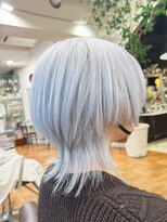 オブヘアーギンザ(Of HAIR GINZA)&nbsp;ホワイトカラー☆ウルフカット