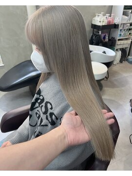 ヲタクに美容室は難しい。 ロング×ホワイトミルクティー