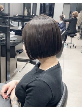 ハルキ ミナト ジャパン オオサカ(HARUKI MINATO japan OSAKA) ミニボブ 20代30代40代ヘア 小顔 大阪ボブ 梅田