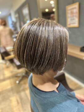 フラッシュ 高蔵寺店 ボブハイライト