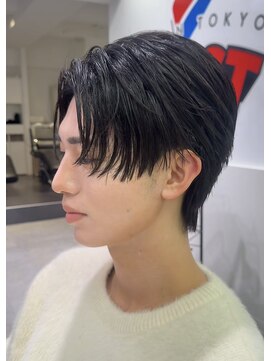 オーシャントーキョーウエスト 心斎橋 (OCEAN TOKYO WEST) 韓国マッシュカルマパーマコンマバングセンターパート黒髪ウルフ