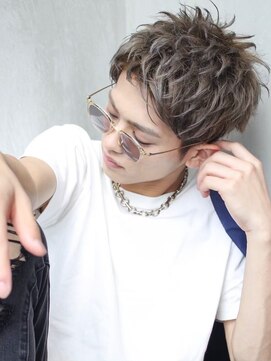 ケアリー 練馬(Carelly) ツイストパーマ七三オールバックマッシュウルフスリークショート