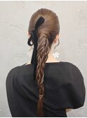 個性派　おしゃれねじりポニー編み