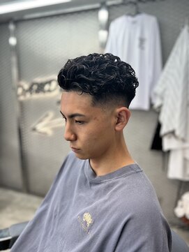 デン 仙台店(DEN) フェザーパーマ/スパイキーショート[榴岡/メンズ/理容室]