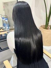 エラ(Ella) 「1回で実感。3回で別人級。」髪質改善トリートメント