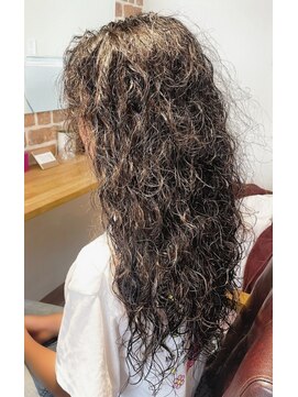 サンヒルズ(Sun hills) 外国人風パーマ