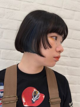 カット ドット 吉祥寺(cut.) 耳かけで変わる表情◎ブルーインナーボブ