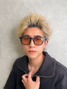 ジーナ 天神(Zina) 【Zina】メンズ//センターパート/縮毛矯正/スパイキーショート