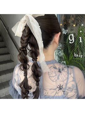 ジジ ヘアワークス(gigi hair works) キレイめツイン♪ @saki.kn___