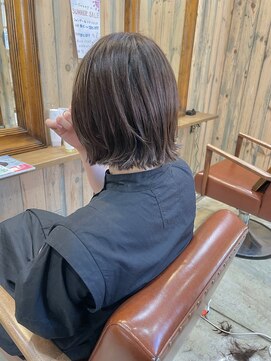 スウィープ(sweep) くせ毛ボブ