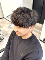 コードバイケンジ 戸塚(CODE by KENJE)&nbsp;自然な動き×軽さが出る、扱いやすさ抜群のメンズパーマ