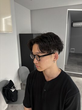 ナンバー 竪町(number+) 王道メンズパーマ◎波打ちパーマ×センターパート爽やか