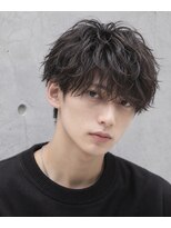 ウト(Uto)&nbsp;ゆるめマッシュシャドウパーマニュアンスパーマ烏丸四条河原町