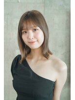 ヴィヴィッド オモテサンドウ(ViViD omotesando)&nbsp;大人可愛い　ミディアムボブ　レイヤーカット