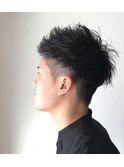 エッジの効いたデザインショートスタイル