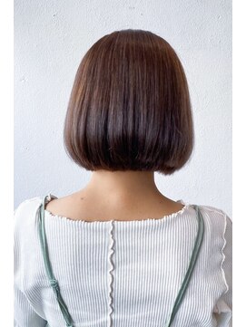 ヘアーループレル(Hair ruup Rell design works) アンティークベージュのミニボブ
