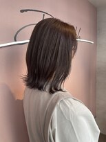 ジル アンク(Jill ankh)&nbsp;《Jill ankh姫路駅前》透明感♪シルバーラベンダー　外ハネロブ