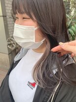 テトラ バイ ネオリーブ 横浜西口店(tetra by neolive)&nbsp;ちら見えお洒落なグレージュのイヤリングカラー☆