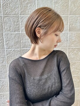 ビュートリアム 南青山(BEAUTRIUM) 耳掛け大人ショート　マッシュショート　　丸みショート