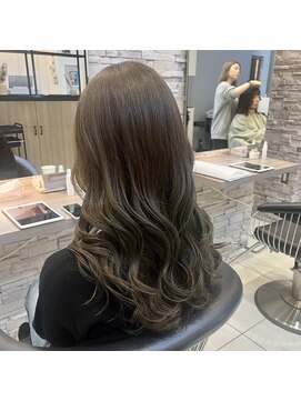 ヘアアンドメイク シークネクスト(HAIR&MAKE SeeK NEXT) グレージュカラー