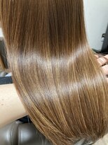 ユーリカ リチェルコ 四天王寺前夕陽ケ丘店&nbsp;ブラウンアッシュ/ハイライト/髪質改善