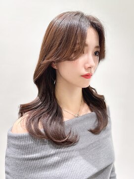 ノエシキカ(noe sikika) 韓国レイヤー艶髪ブラウン（20代/30代/韓国/髪質改善）E132