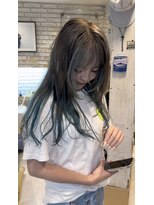 リブロ 三軒茶屋(LIBRO)&nbsp;レイヤーカットミニボブウルフカット黒髪ネビージュ小顔ワンレン