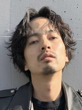 フィフス 神南(fifth) 渋谷メンズサロンミディアムウルフシャドウパーマセンターパート