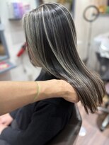 カット ハウス ボブ CUT HOUSE BOB&nbsp;白髪ぼかし3Dハイライトグレージュ♪
