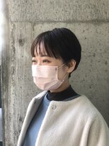 ウィーク 梅田(UiiC) シンプルな透明感ショート【 uiic stylist rira 】