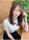 つるんとまとまる艶髪ワンカールミディ