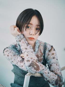 リィベ(Liibe) #センターパート#クールショート