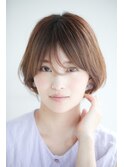 大人可愛い前下がりボブ丸みショート