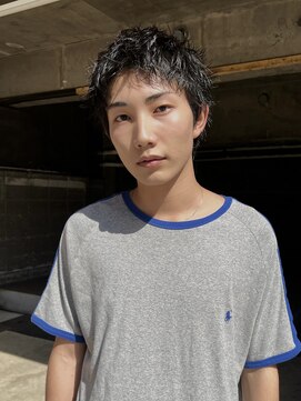 ヒュージ 三軒茶屋(huge) スパイキーショート/束感ショート/ツーブロック